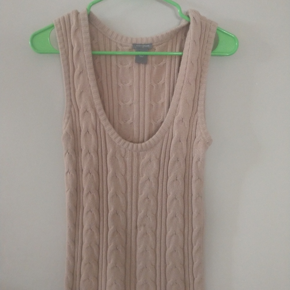 Ann Taylor Tan Vest Swearter size S